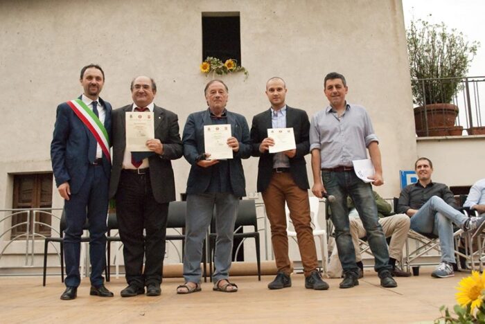 Il dottor Claudio De Felice ritira il premio “Rosone d’Argento”