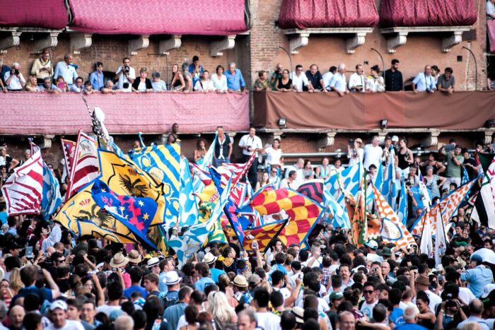 Palio contro Partita, vietati i televisori in Piazza del Campo