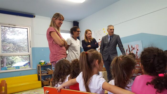 Sindaco Valentini e assessore Tarquini in visita alle scuole