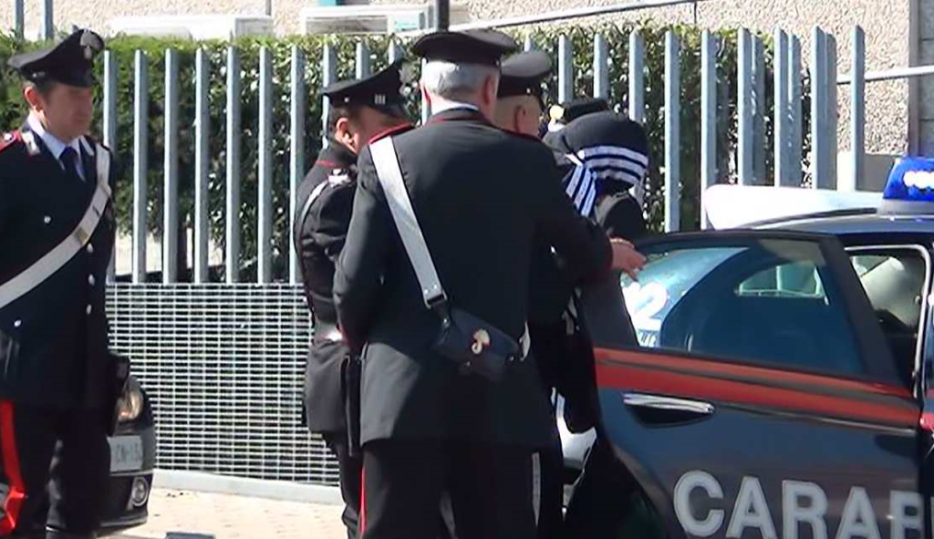 Spaccio di droga, carabinieri arrestano in flagranza un 59enne
