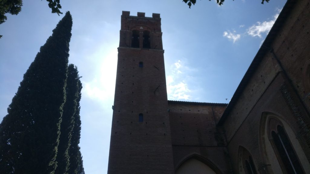 In piena notte suonano le campane per un fulmine caduto vicino a San Domenico