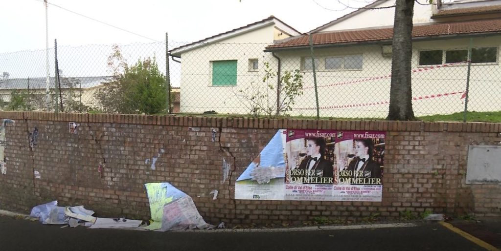 Muro pericolante in una scuola materna