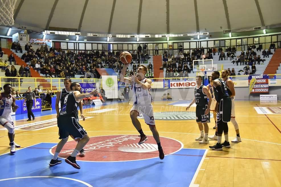 Alle 15 e alle 22,15 su Siena Tv la replica della vittoria dalla Mens Sana a Cagliari