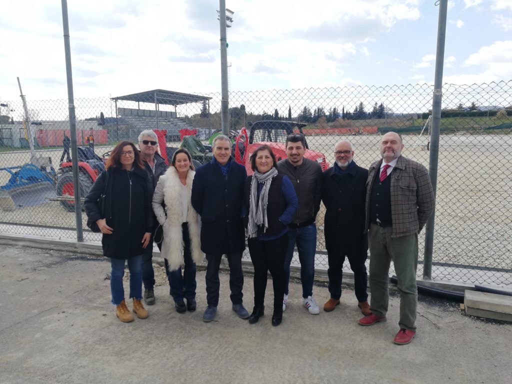 Robur, il sindaco Valentini visita il cantiere del futuro campo di allenamento ad Acquacalda