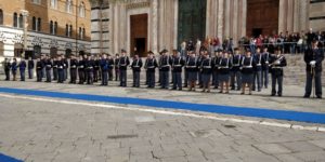 In piazza Duomo la festa per i 166 anni della Polizia - FOTO