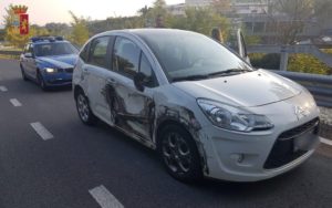 Tir centra auto sull'Autopalio e scappa: denunciato pirata della strada