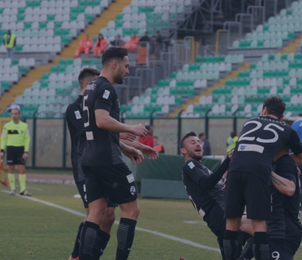 La Robur vince di misura sul Gozzano: 1-0 firmato Gliozzi