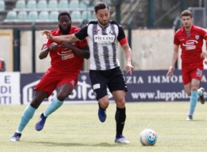 La Robur piega l'Olbia 1-0, decide il mago Cesarini