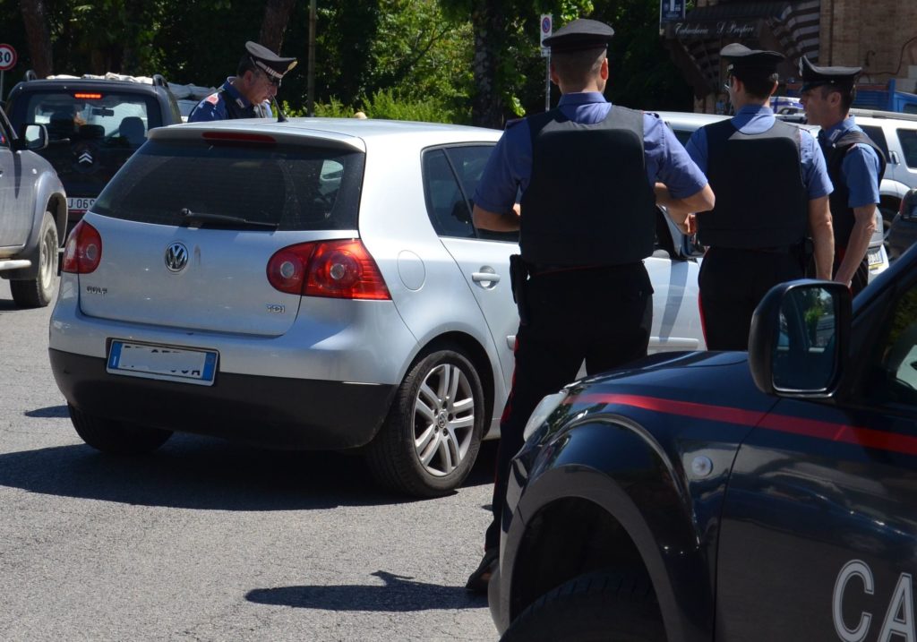 Carabinieri fermano coppia in vacanza a Montalcino in barba al decreto Conte