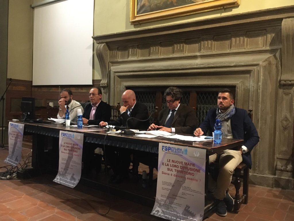 Convegno "nuove mafie, Siena esente?": "Città appetibile, Contrade presidio fondamentale"