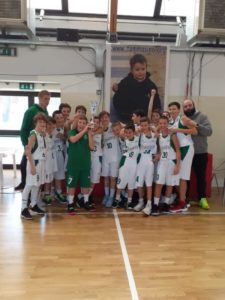 Gli Under 13 Mens Sana Basketball vincono il torneo Baloncesto