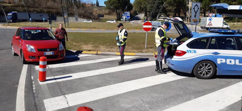 Covid-19, controlli spostamenti tra Comuni: Municipale di Siena denuncia una persona