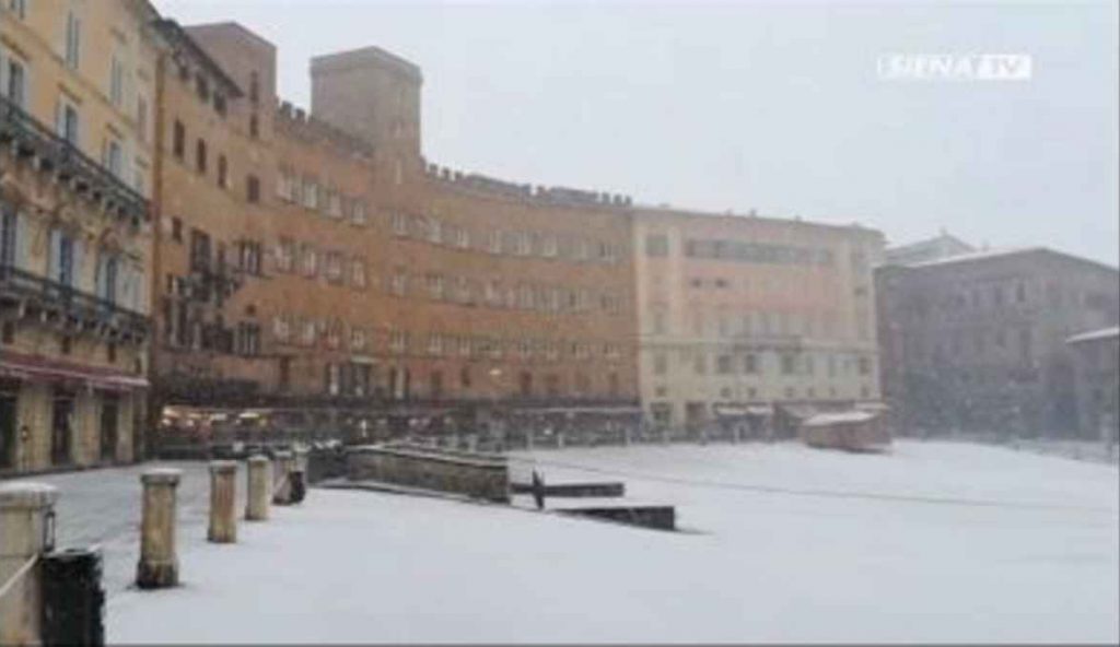 Meteo, domani possibili nevicate in tutta la provincia di Siena