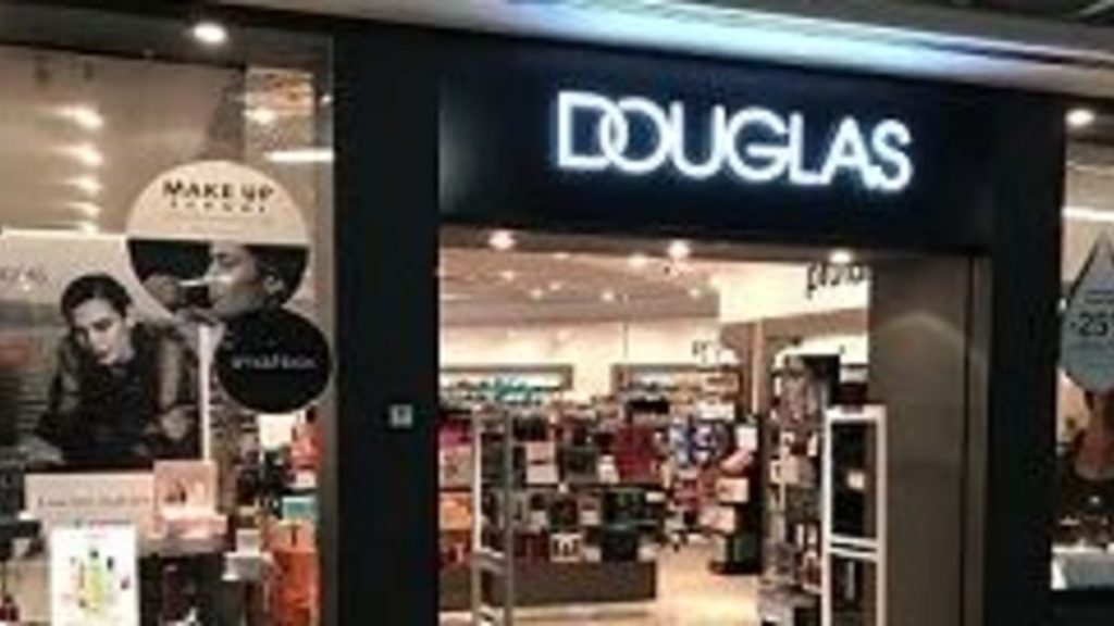 Chiusure profumerie DOUGLAS: coinvolte anche Poggibonsi e Siena