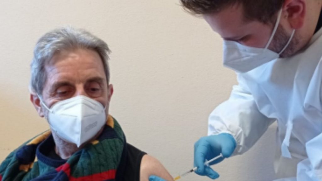 Vaccini over 80, le Asl pronte a fornire supporto ai medici di medicina generale