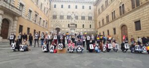 Siena, manifestazione per dire sì al ddl Zan. Cenni (PD): "Non possiamo fare passi indietro"