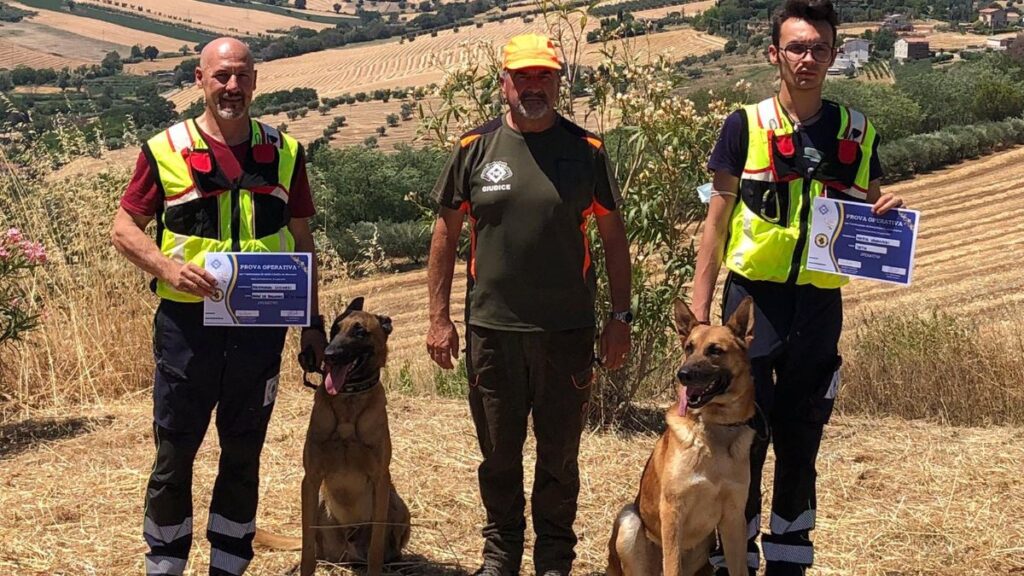 Amon e Seth, Montalcino ha due nuovi soccorritori a 4 zampe per le ricerche in superficie