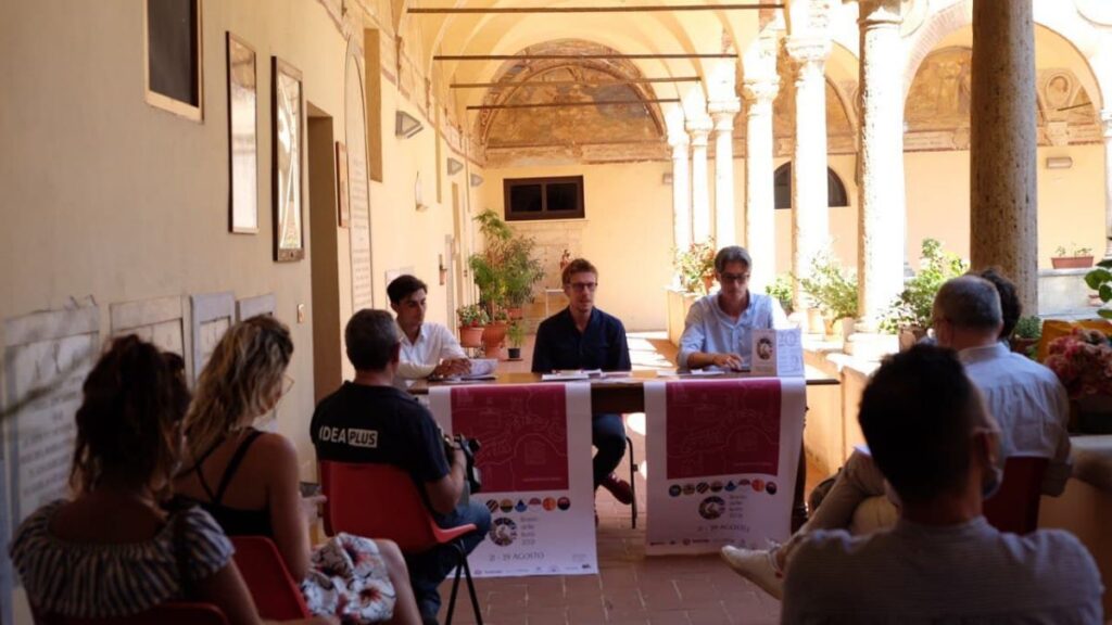 Montepulciano torna a vivere le emozioni del Bravìo delle Botti