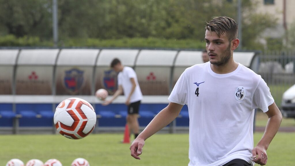 Acn Siena, Amoruso in prestito alla Sambenedettese