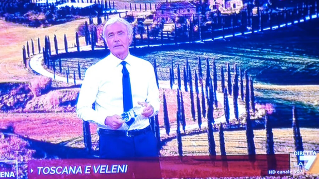 Veleni nel Valdarno, ma la foto è delle Crete senesi: bufera sul programma di La7 "Non è L'Arena"