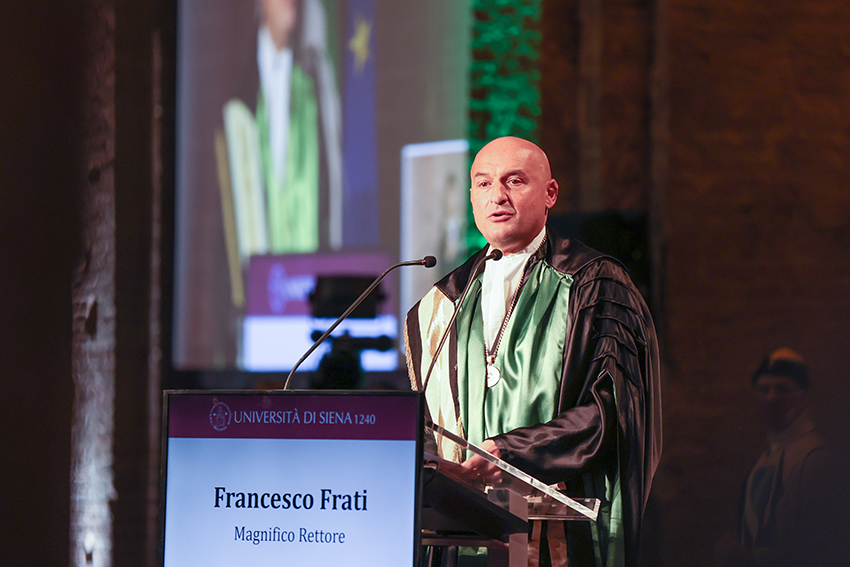 La scienza e l'ex Rettore dell'Università di Siena Francesco Frati protagonisti di "Storie da raccontare"