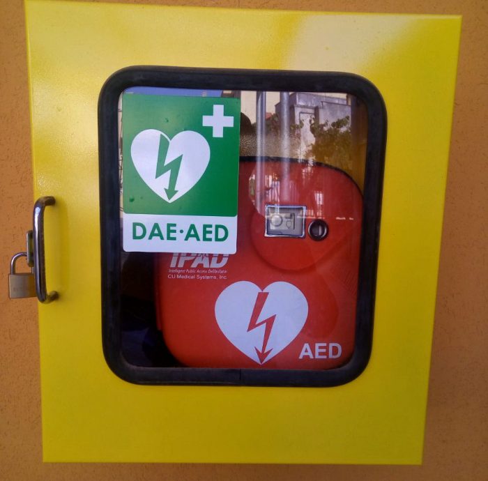 Monteroni, “Un defibrillatore sotto l’albero”: la raccolta fondi per l’acquisto e l’installazione dei Dae