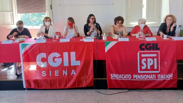 "Esserci. Nonostante...". Il ruolo della donna nella società al centro della tavola rotonda di Cgil e Spi Cgil Siena