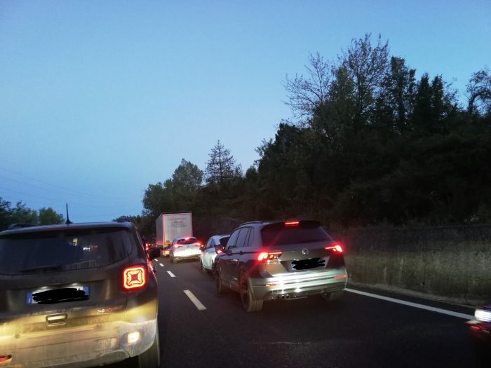 Incidente sulla tangenziale ovest di Siena, due feriti