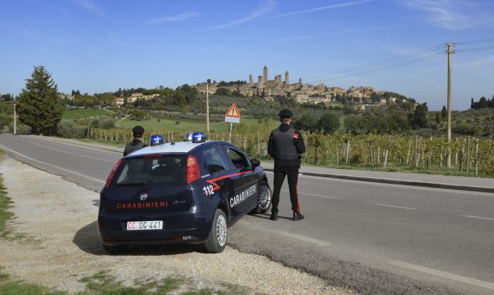 Rubano una bici elettrica a San Gimignano, denunciati due uomini