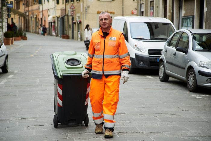 Festa della Repubblica, nessuna variazione per il porta a porta dei rifiuti