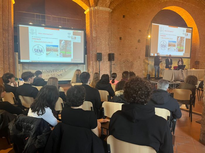 Open Day UniSi, Medaglini: "Al fianco degli studenti per una scelta cruciale"