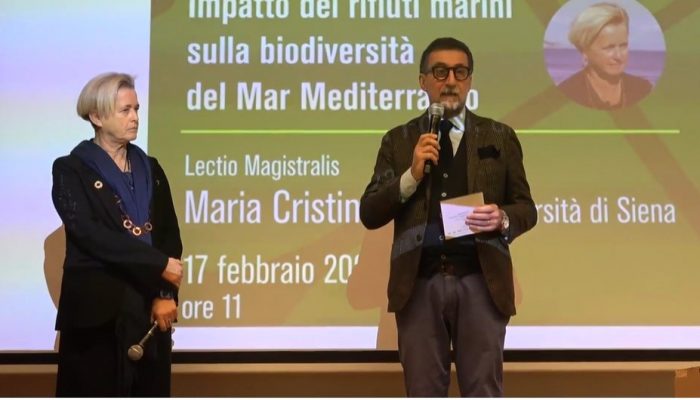 Microplastiche e rifiuti marini, lectio magistralis della professoressa Fossi al Santa Chiara Lab