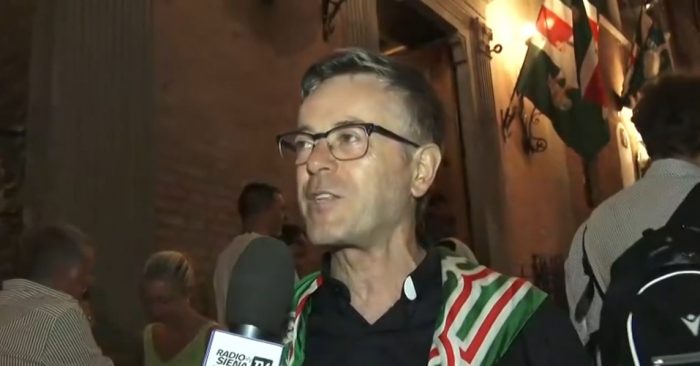 Palio, giubilo nell'Oca. Il correttore Don Pierluigi: "E' stato bellissimo, in Duomo mi sono messo anche a piangere"