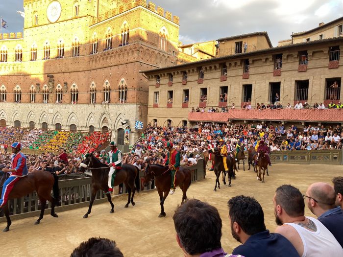 Palio dell'Assunta 2023, la Contrada del Drago vince la prima prova