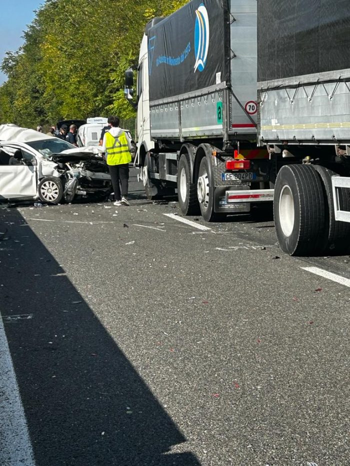 Incidente mortale Autopalio, indagini serrate della Polizia Stradale per ricostruire la dinamica