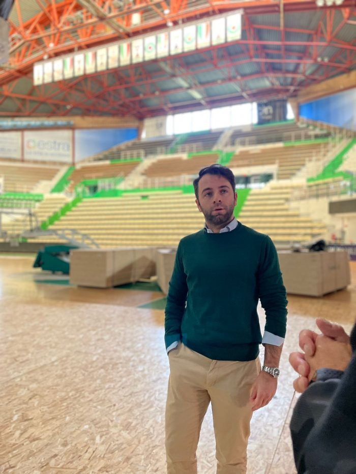 Palasport Siena, Comune incontra le società. Lorè "Al lavoro per restituire il campo centrale"