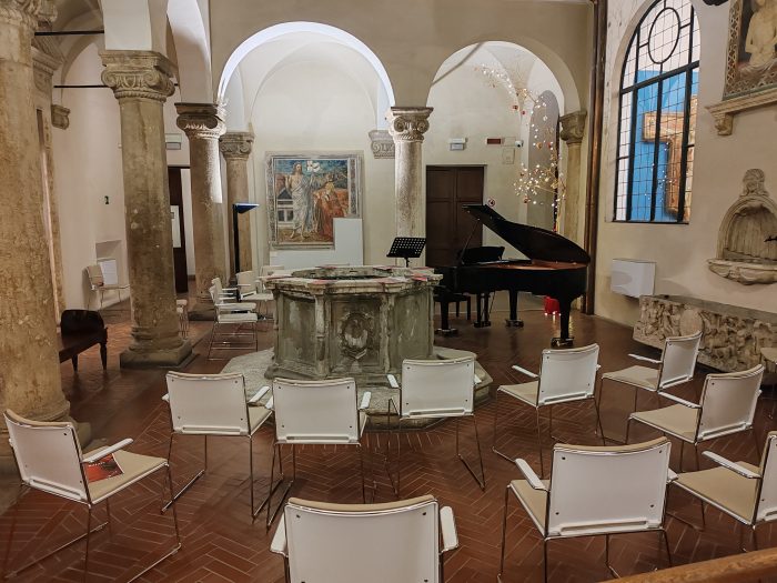 Viaggio nella Bellezza, alle 21.30 puntata natalizia con il concerto degli auguri organizzato dagli Amici della Pinacoteca