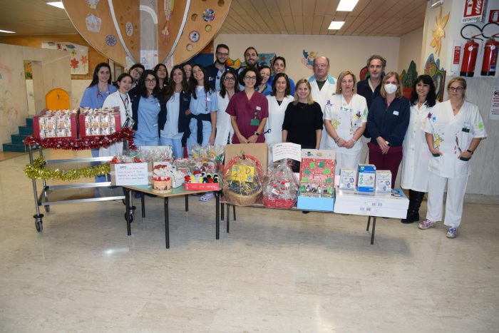 L’AVO e la scuola Primaria Tozzi portano doni ai bambini ricoverati alle Scotte