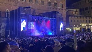 Natale e Capodanno a Siena: tanti eventi "diffusi", ma niente concerto in Piazza del Campo