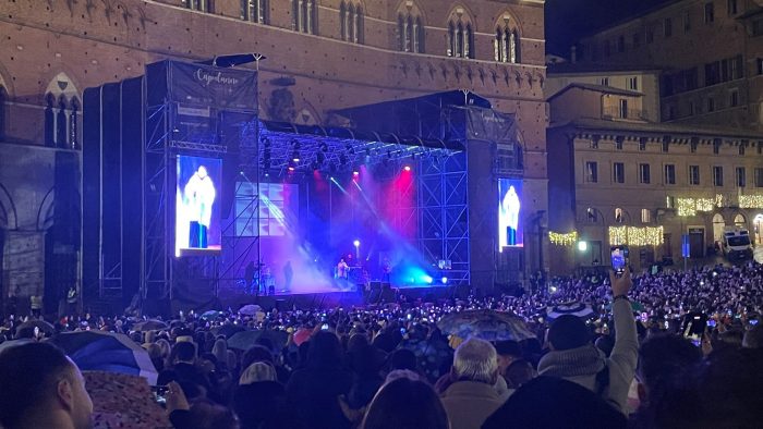 Natale e Capodanno a Siena: tanti eventi "diffusi", ma niente concerto in Piazza del Campo