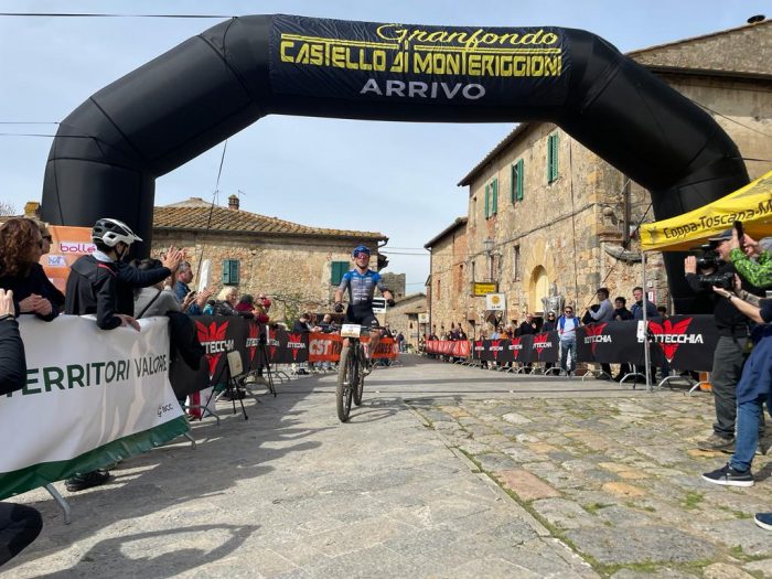 Granfondo di Monteriggioni, Jacopo Billi è il più veloce e vince la 32esima edizione