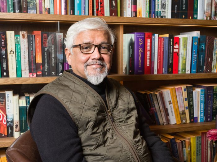 Università di Siena, laurea ad honorem in Lettere Moderne a Amitav Ghosh