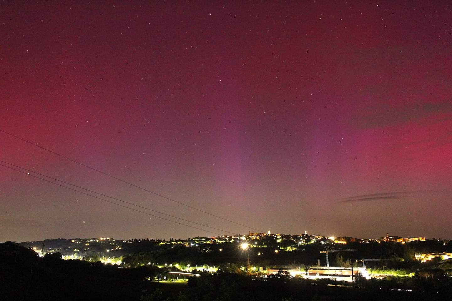 Lo Spettacolo Dell Aurora Boreale Ammirato Anche A Siena Radiosienatv