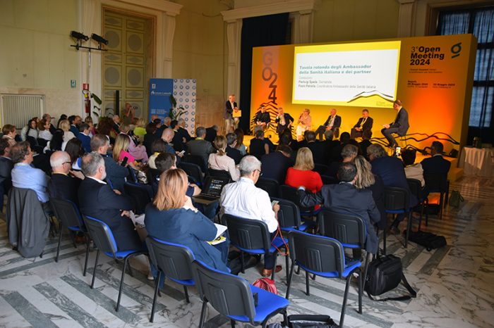 Grandi Ospedali, l'azienda ospedaliera universitaria senese al 3° open meeting a Napoli