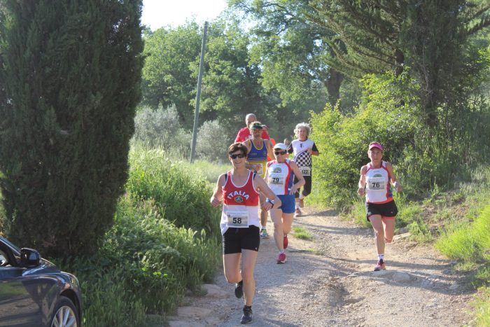 Giro Podistico della Valdorcia, dominano Leonardo Cialini e Sara Baroni