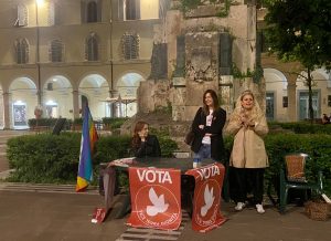 Colle, in Piazza Arnolfo si presenta "Pace Terra Dignità"