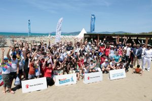 Inclusione sociale, vela e surf, successo per lo special camp a Marina di Grosseto