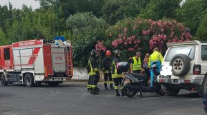 Siena: scontro tra auto e scooter a Isola d'Arbia, ferito un giovane