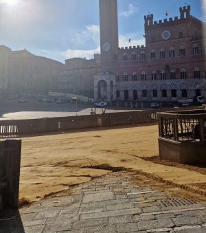 Palio, torna il tufo in Piazza del Campo