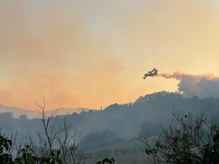 Incendio San Casciano dei Bagni, distrutti 125 ettari di terreno